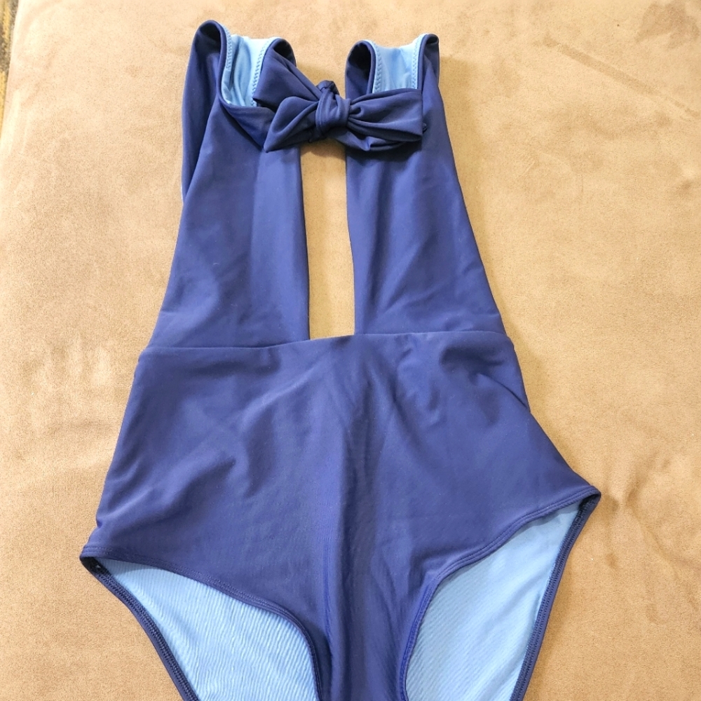 ☆NEW - AERIE, Size Small, One Piece Bathing Suit - Low Cut - Deep V Halter